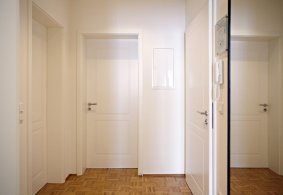 Bielo lakované interiérové dvere PRÜM Profila PF2, povrch dverí - Lak - Biela exklusív
