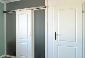 Interiérové dvere PRÜM Classic C2 v posuvnej a otočnej verzii