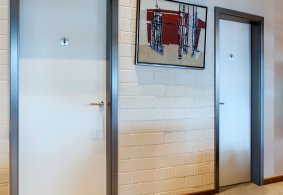 Interiérové dvere PRÜM Standard, povrch dverí CPL laminát - Biely lak, nerezová zárubňa