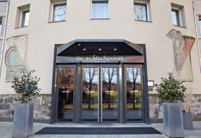 Hotel v Kolíně nad Rýnem - Realizácia interiérových dverí PRÜM