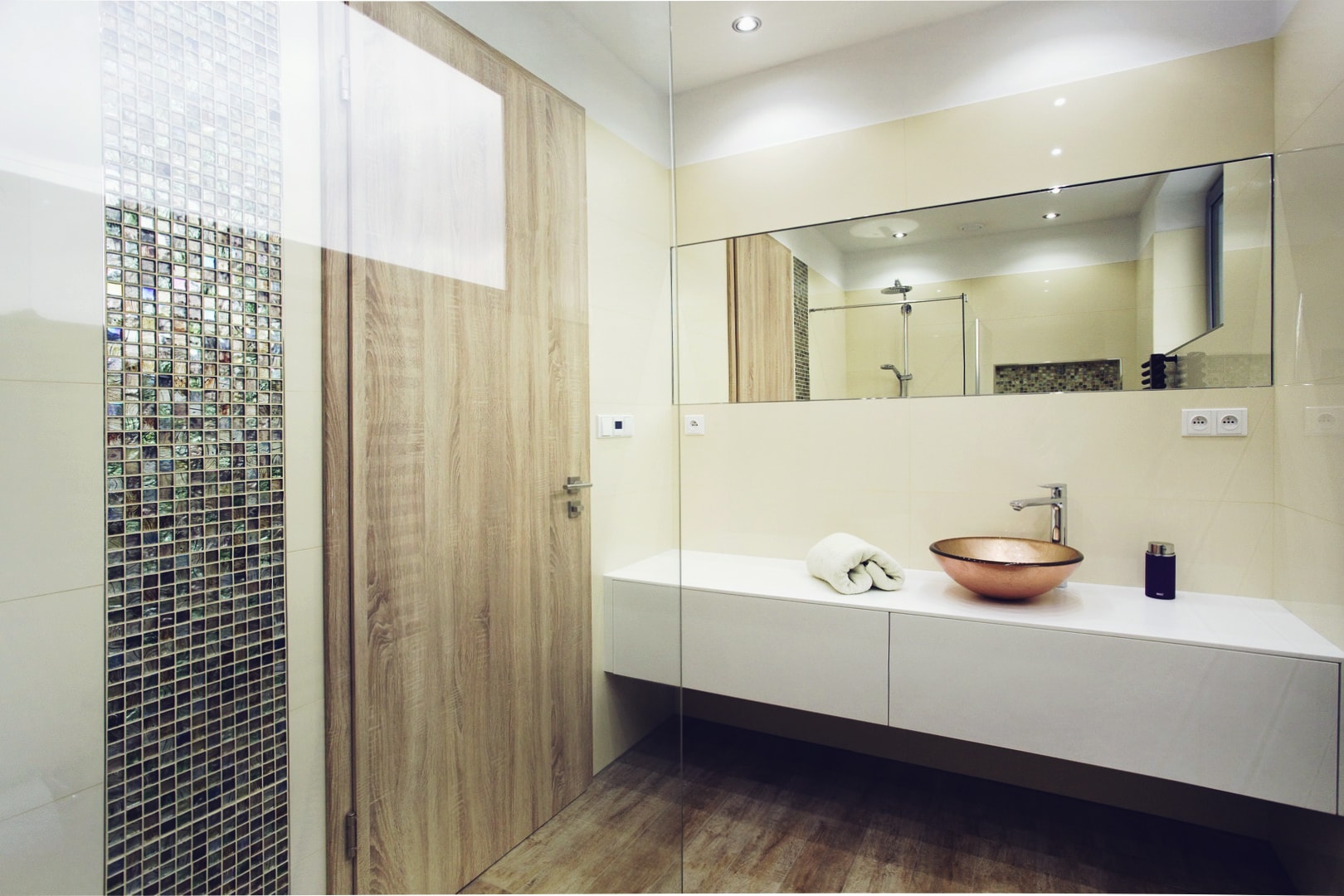 Laminátové dvere do kúpeľne takmer na nerozoznanie od skutočného dreva – PRÜM Standard CPL Touch dub DA